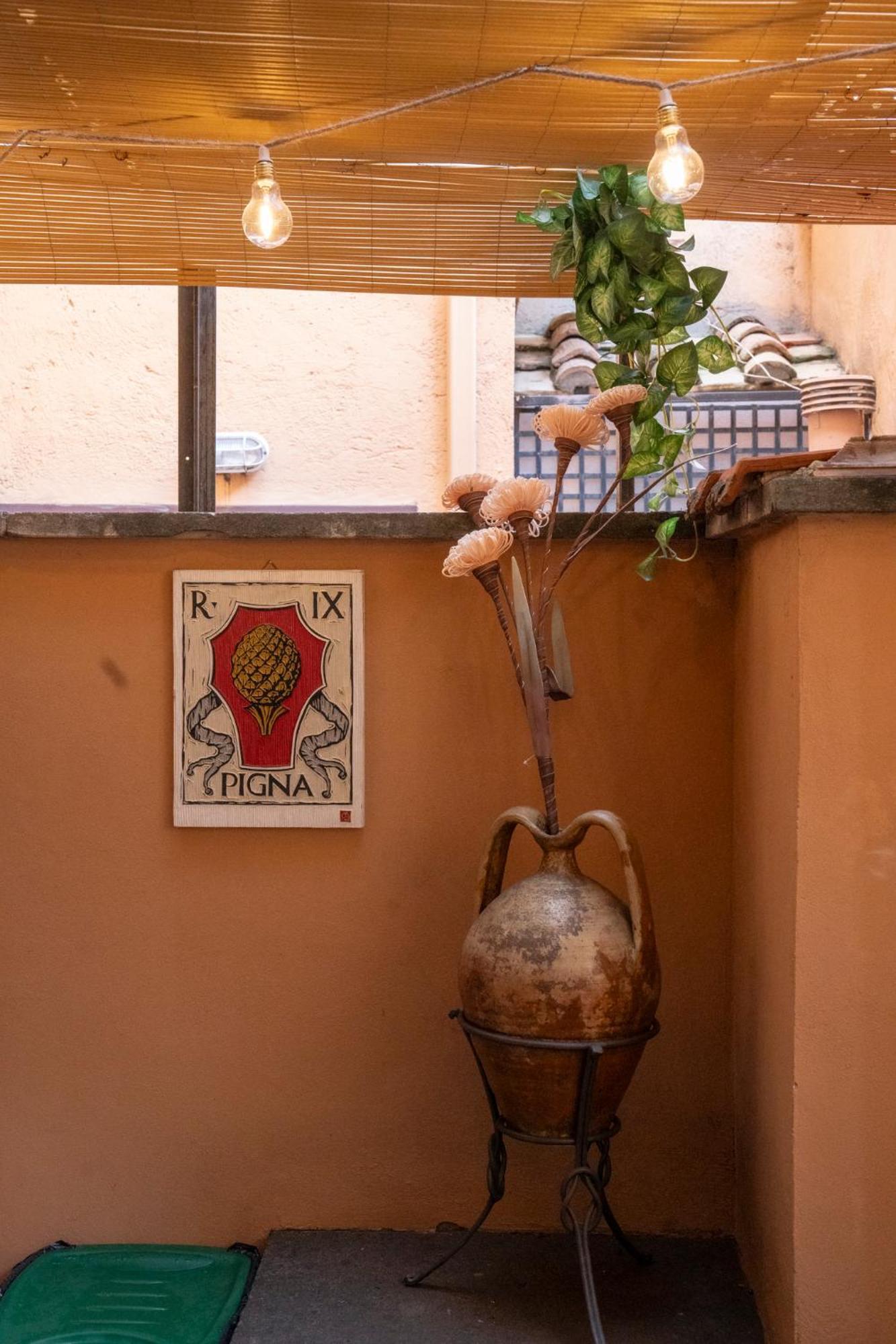Arco Del Calidarium - Pantheon Apartment Рим Екстериор снимка