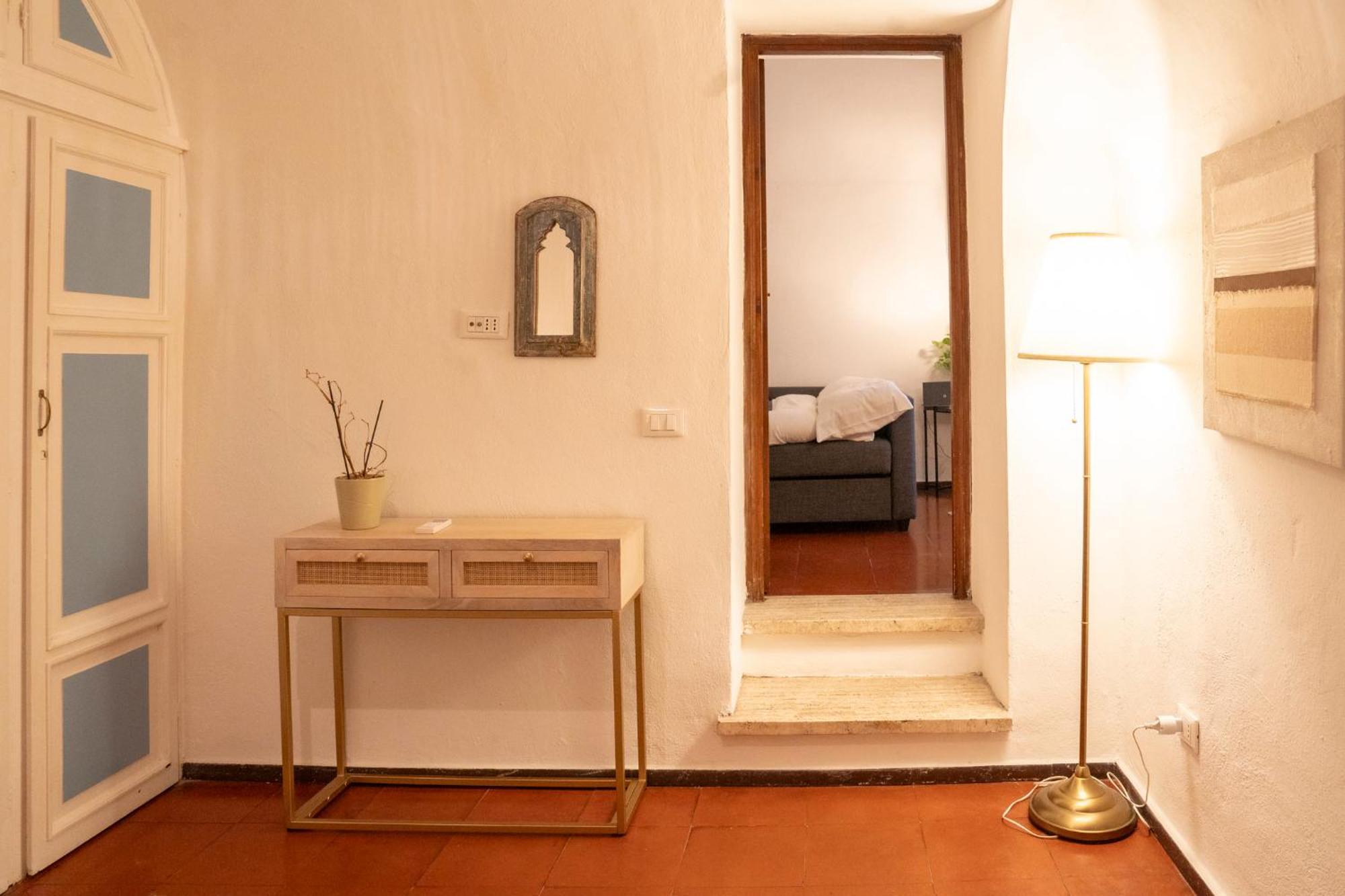 Arco Del Calidarium - Pantheon Apartment Рим Екстериор снимка